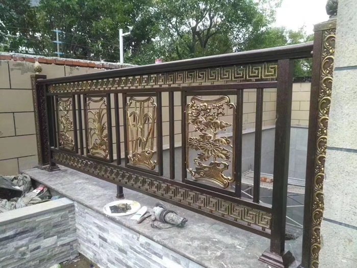 陽臺(tái)護(hù)欄樓梯